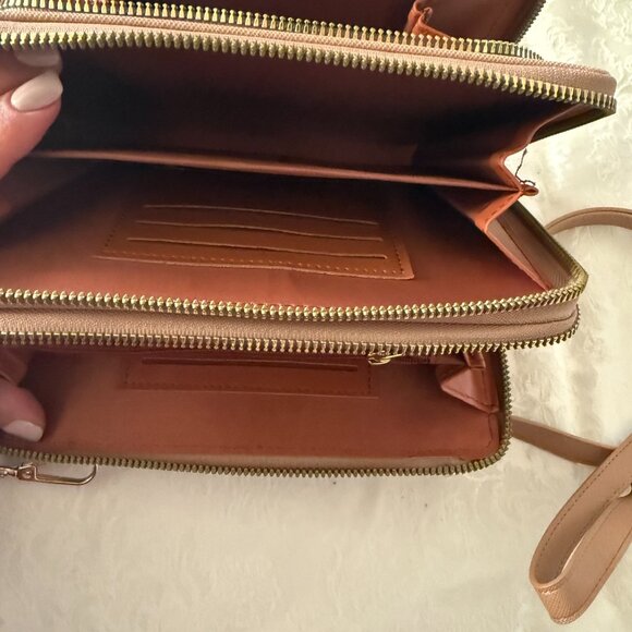 Vegan Leather Crossbody Bag/Wallet - Picture 5 of 5